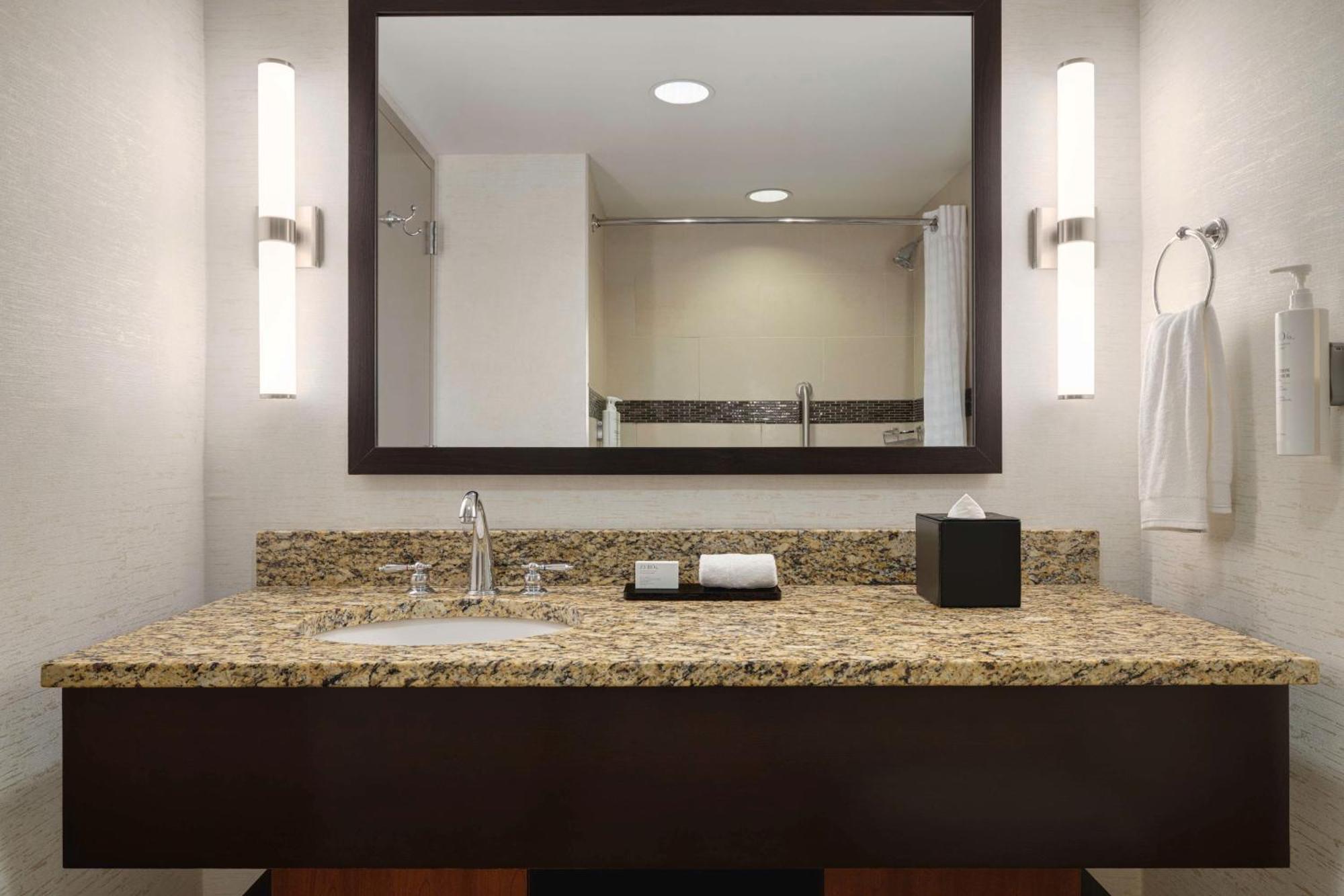 Embassy Suites Chattanooga Hamilton Place Εξωτερικό φωτογραφία